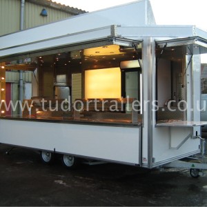 Showmans Food Trailer with side hatch